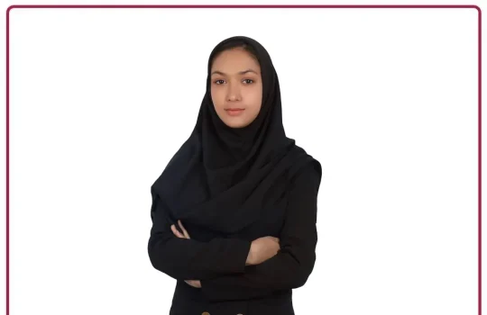 1هانیه قربانی 540x350 - هانیه قربانی <br> رتبه ۶۴ کنکور انسانی ۱۴۰۲